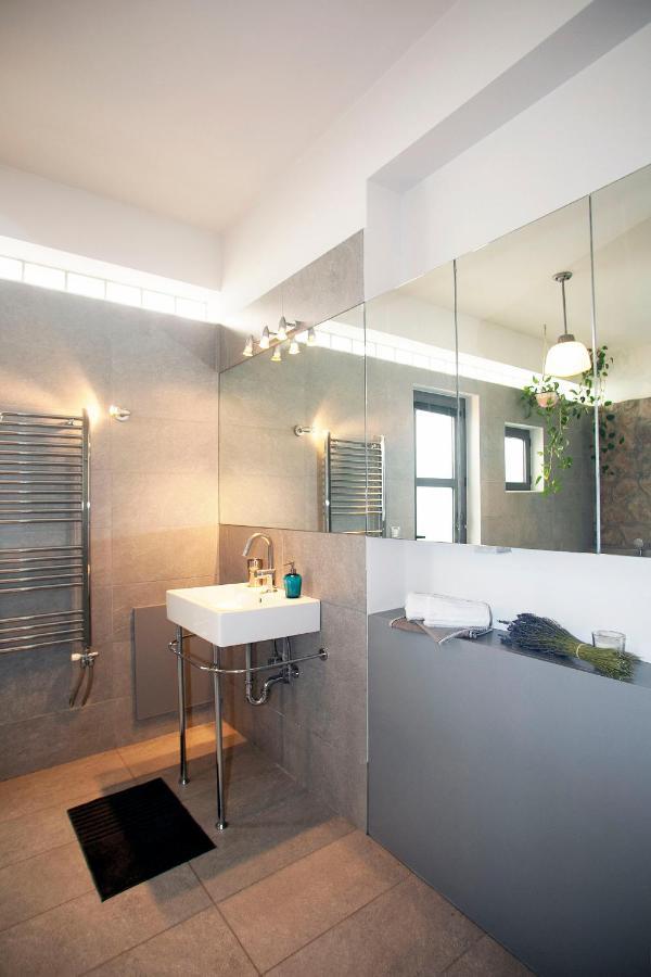 Spacious Suite With Luxury Bath Athènes Extérieur photo